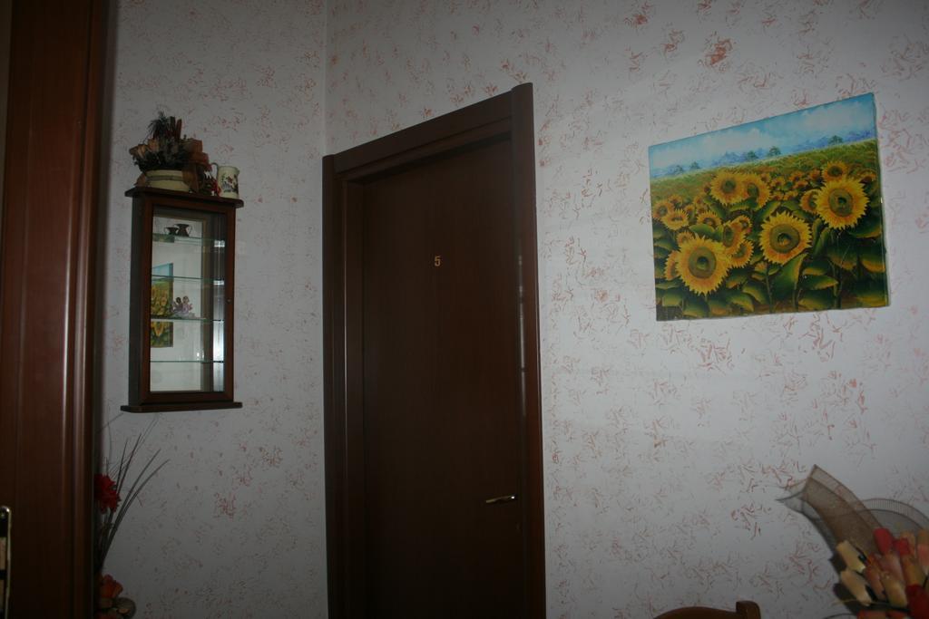 Folia B&B Рим Екстер'єр фото